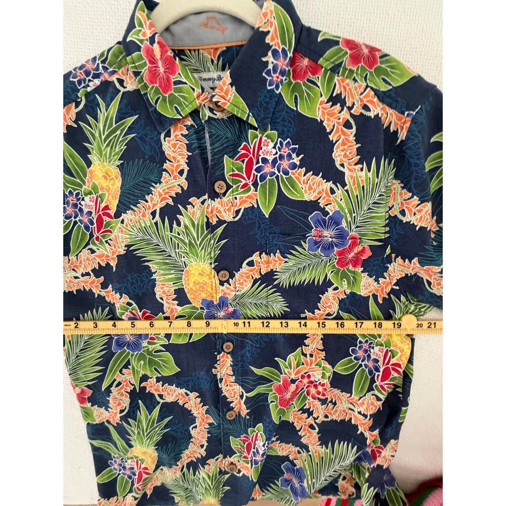 Tommy Bahama Vacation Bundle Men's Large - Picture 4 of 10